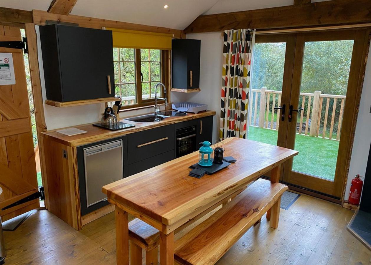 Florence Springs Glamping Gumfreston Dış mekan fotoğraf